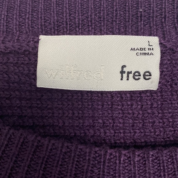 Aritzia Cropped Purple Sweater - Picture 4 of 5